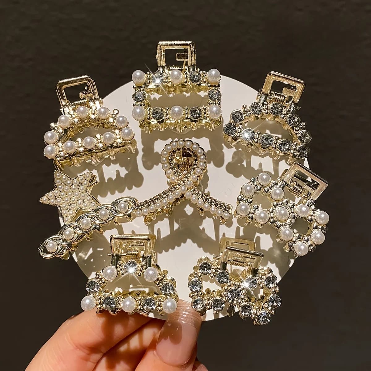 Modello da donna da 8 pezzi, squisito e splendido, perle finte e diamanti intarsiati, combinazione di fermagli per capelli piccoli multi-stile, adatto
