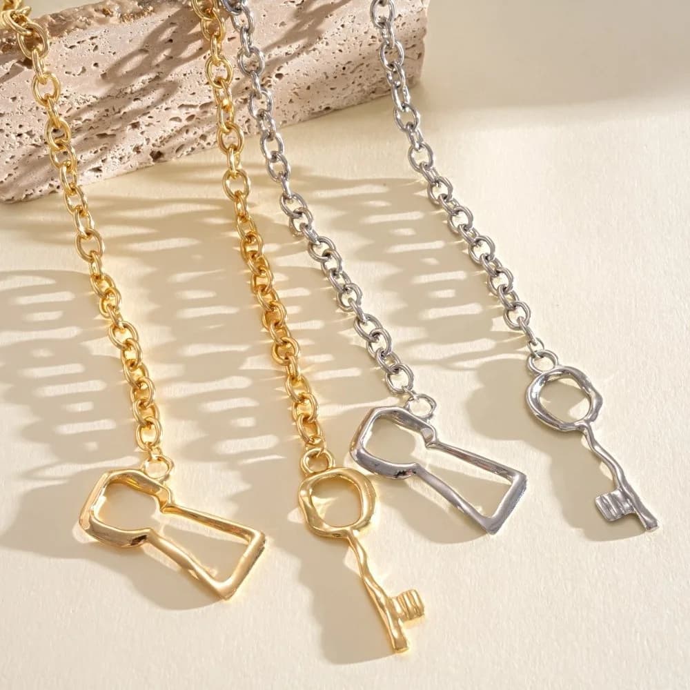 New Metal Key Pendant Key & Lock Pendant Exaggerated Chain Jewelry Adjustable Punk Retro Neckwear Street Style Matching