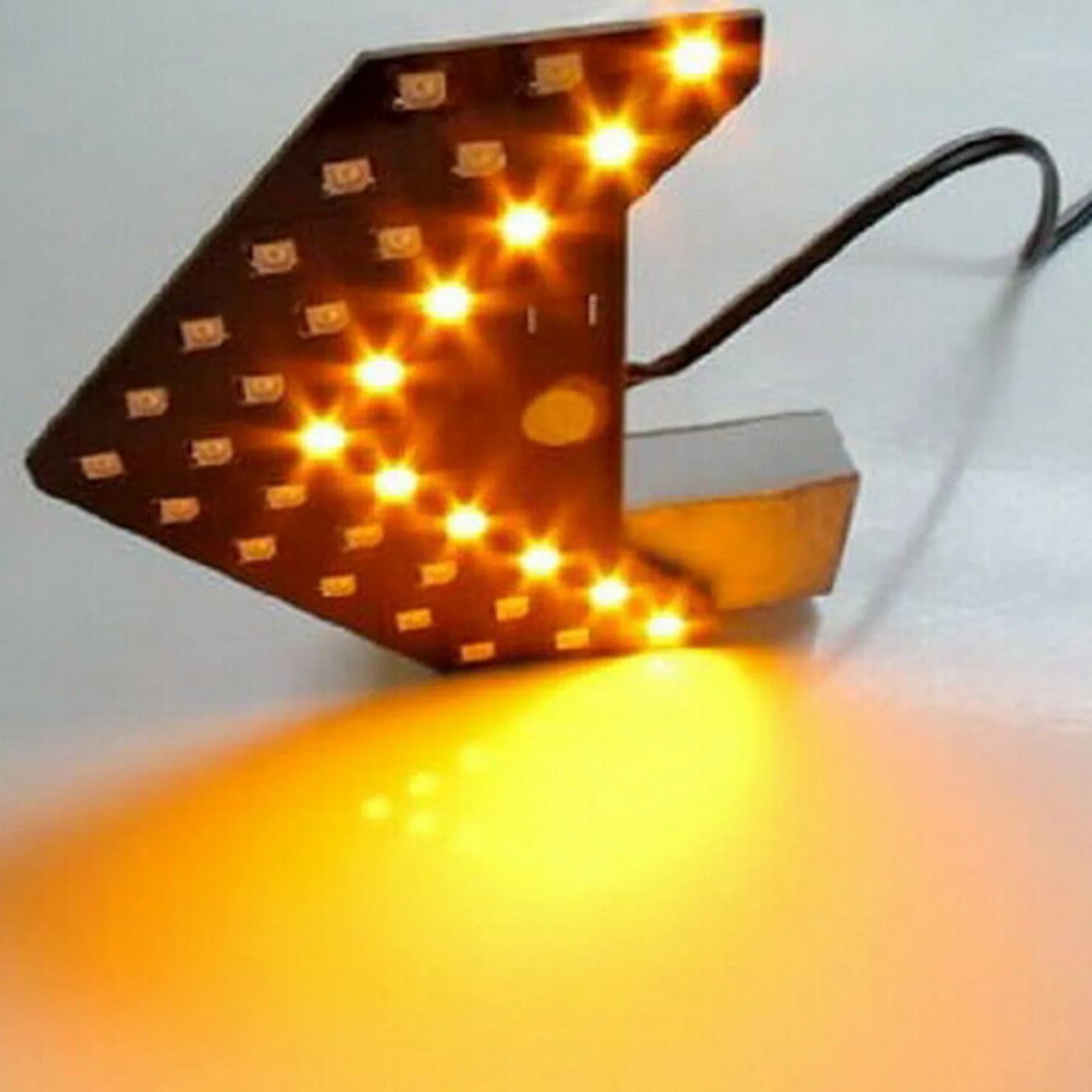 *A91P 4 frecce LED sequenziali gialle ambrate 33-SMD per indicatori di direzione specchietto laterale auto