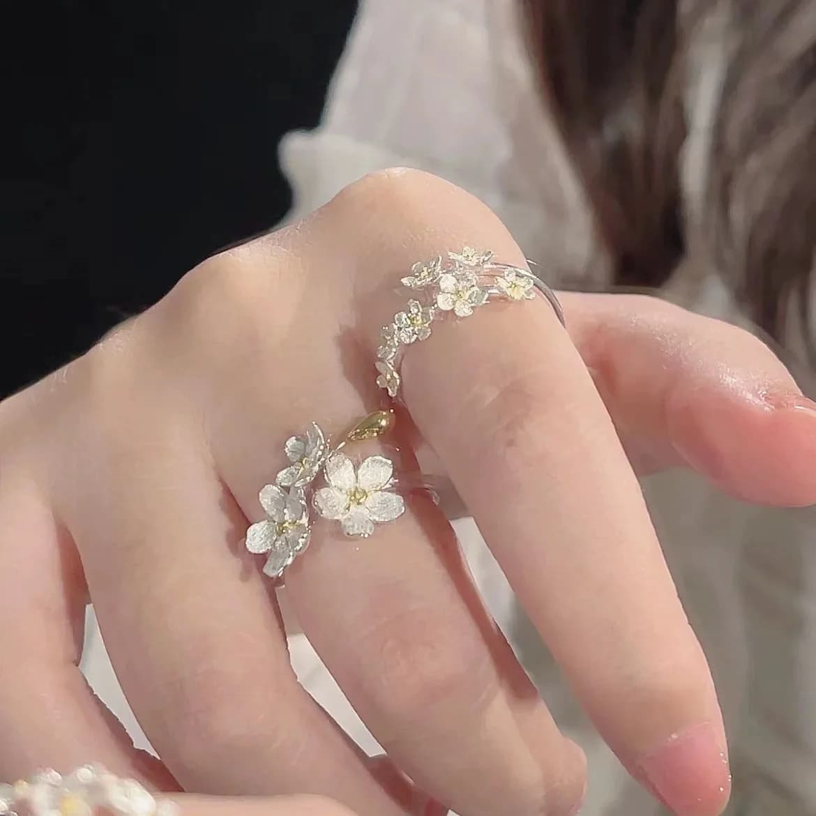 3D Camellia Flower Matching Rings for Best Friends, Minimalist Light Luxury Adjustable Open Band Rings with Unique Design