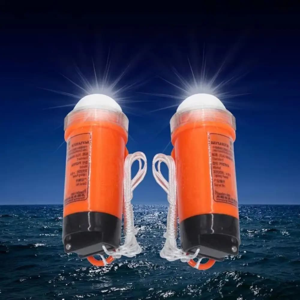 Life-saving Life Vest Light Emergency Overboard Survival Seawater Self-Lighting Light Gear Water Activated High Intensity Beam