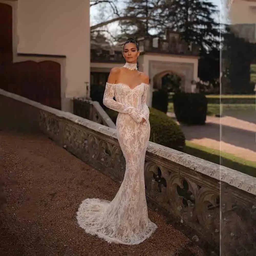 Abiti da sposa a sirena pieghettati in pizzo di lusso per le donne Abito da sposa a maniche lunghe senza schienale Abiti da sposa 2026 personalizzato