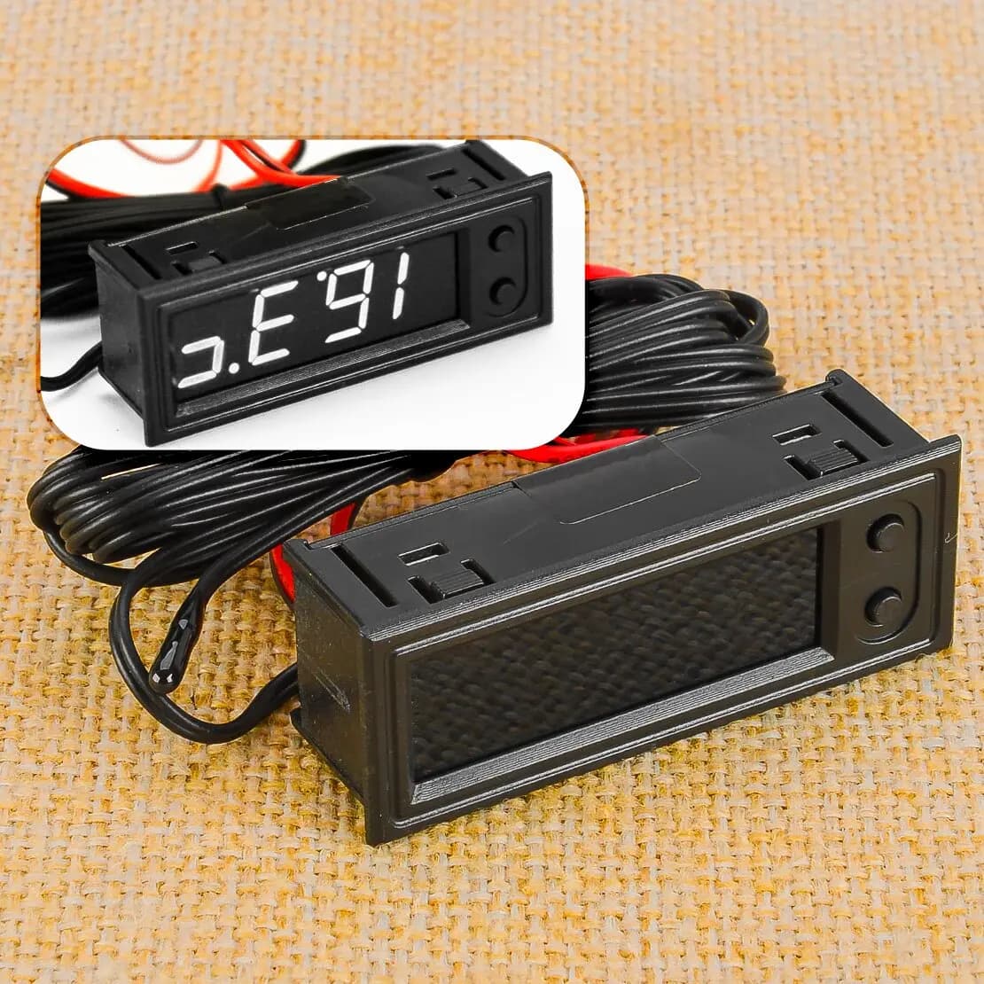 Termometro, voltmetro e orologio 3 in 1 per auto, 12V, display digitale a LED bianco, nero, universale.