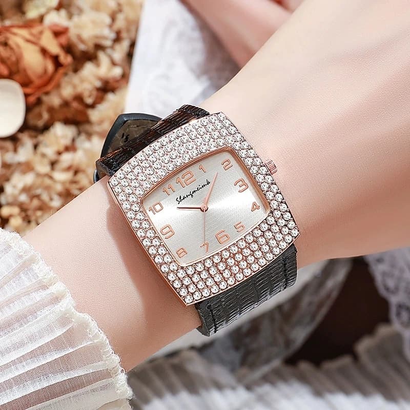 Nuovi famosi orologi quadrati grandi alla moda per studentesse Orologio al quarzo in cristallo di pelle per regali Orologi da polso da donna Reloj Mujer