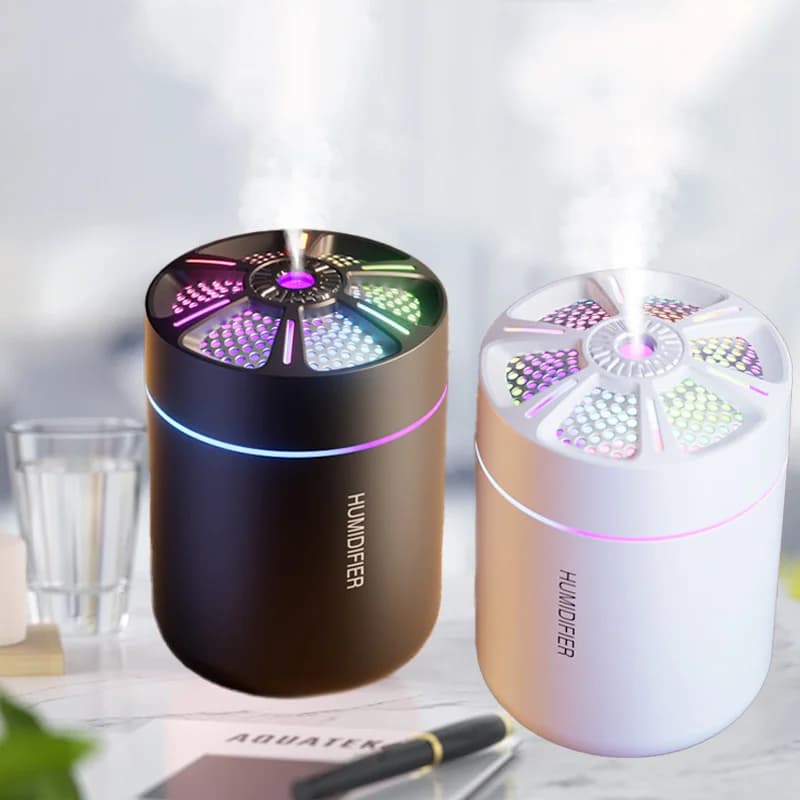 Mini umidificatore da 180 ml diffusore per aromaterapia olio essenziale spray per aromaterapia umidificatore muto montato su auto per camera da letto domestica