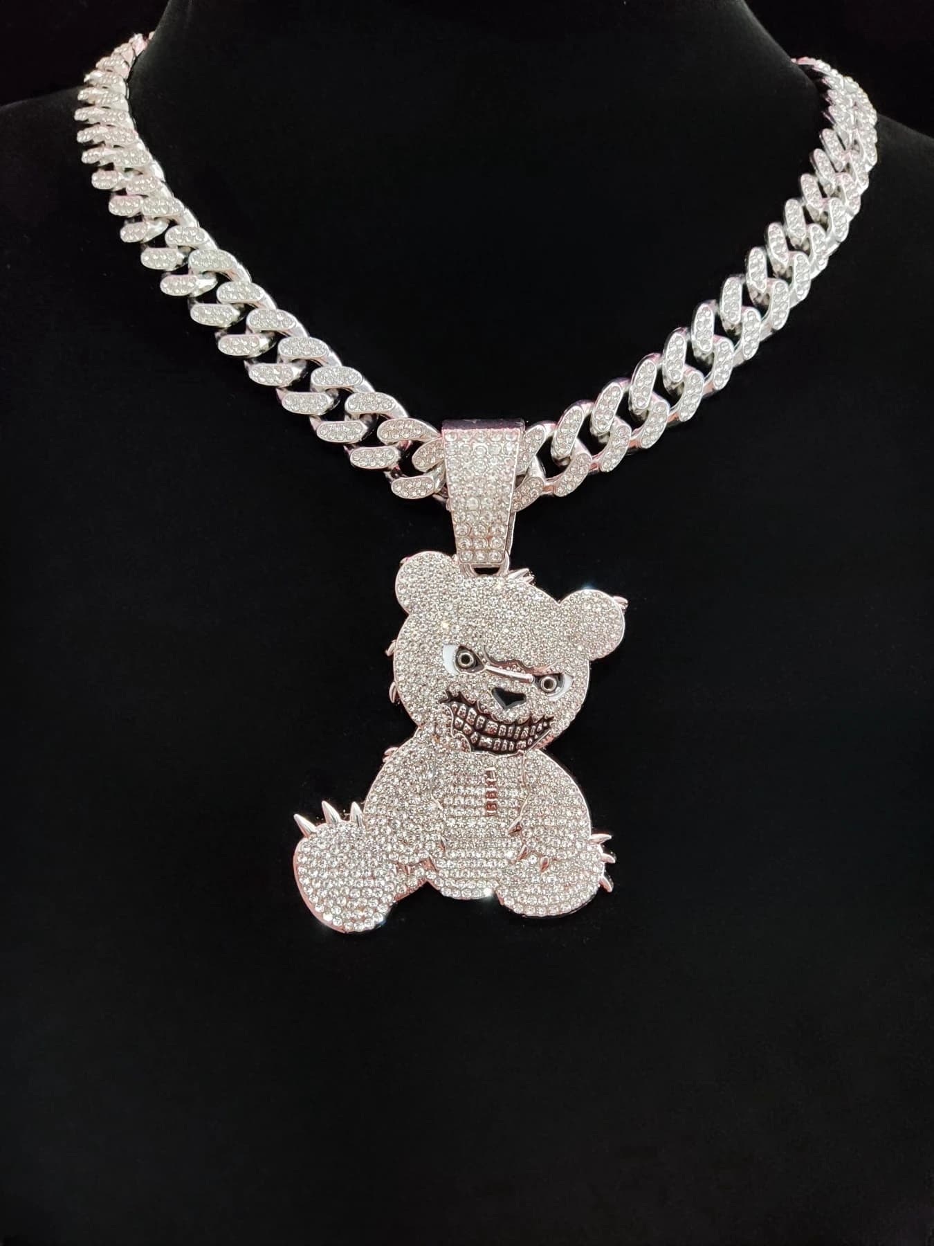 2024 New Arrived Hip Hop Bear Shape Pendant Necklace Men Women Chain Iced Out Bling Bling Necklaces HipHop Jewelry Fashion Gift