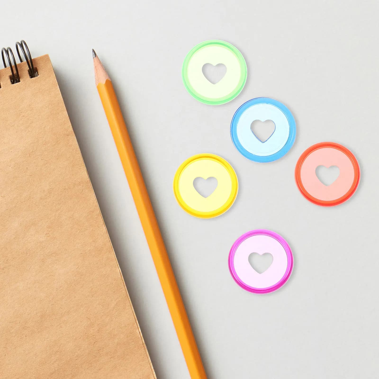 25 Pezzi Fibbie di Rilegatura in Plastica ABS, Dischi Espansibili Colorati a Forma di Cuore e Rotondi per Quaderni e Agende