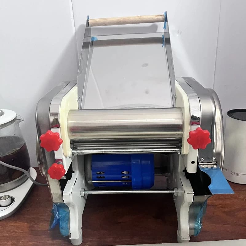 Macchina per noodle e pasta elettrica completamente automatica per uso domestico e piccolo commerciale Rotolamento multifunzionale per l'industria al dettaglio