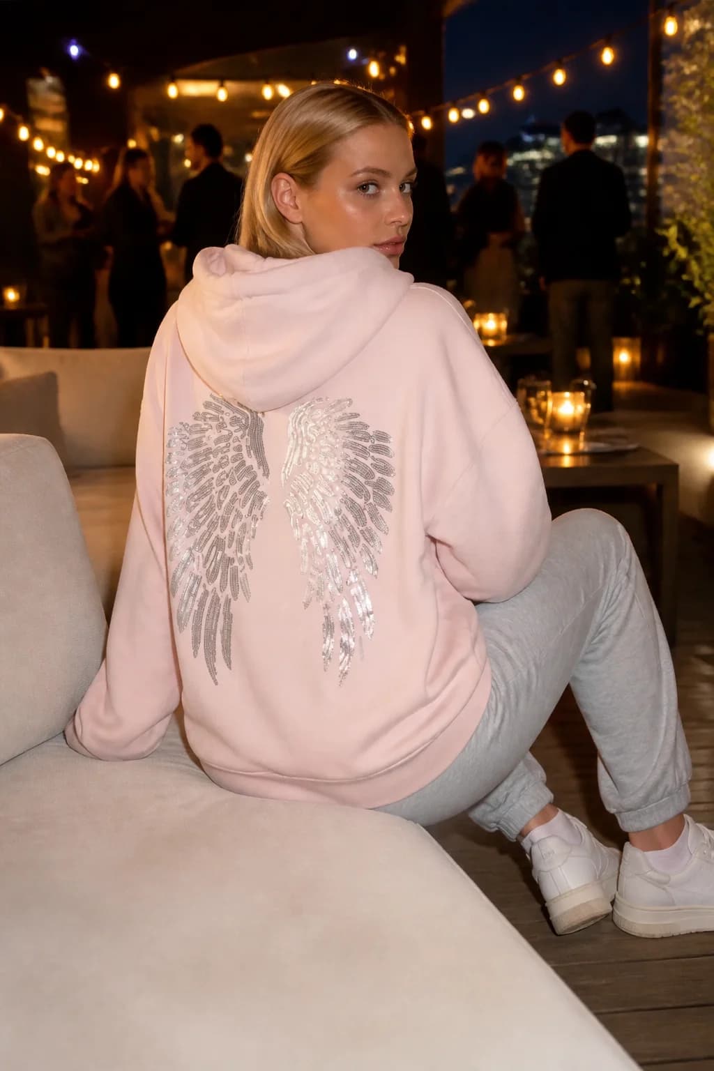 Glitter Angel Wings Printed Hoodies Women Streetwear Loose Long Sleeve White Pullover Fashion Y2k Harajuku Casual Sweatshirts