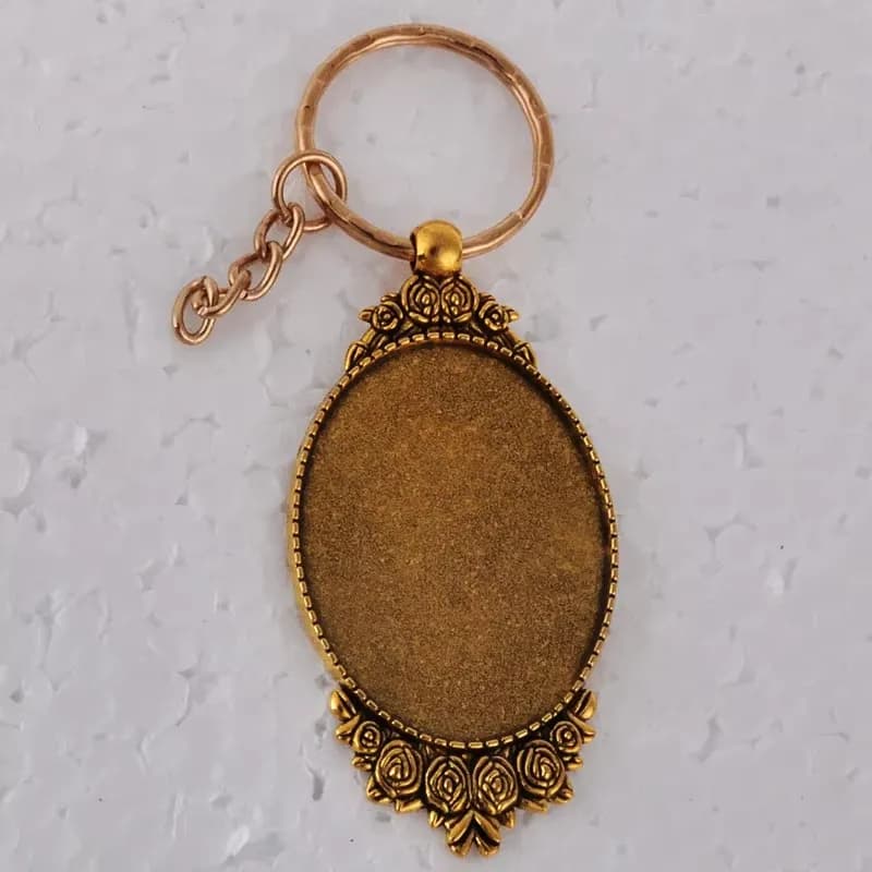 Portachiavi in oro antico con base pendente vuota adatta 40 * 30mm Cabochon in vetro con castone Impostazione portachiavi Vassoio Portachiavi Impostazione gioielli