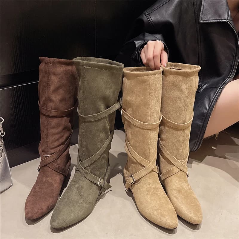 High boots with inner rise for autumn and winter New anti-slip boots with soft sole and pointed suede buckle