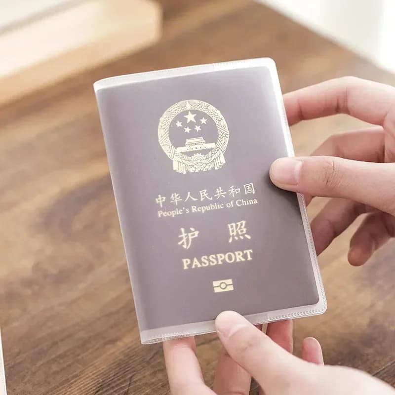 1 Pezzo Porta Passaporto in PVC Impermeabile, Custodia Protettiva per Passaporto, Portafoglio, Carte di Credito e Documenti, Organizzatore