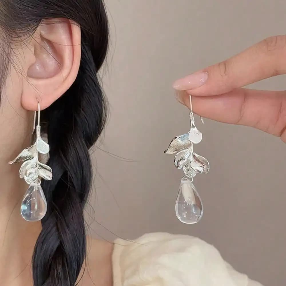 1Pc Cold Moonlight Earrings, Transparent Water Drop Metal Leaf Earrings, Cold Wind Fairy Stud Earrings, Light Luxury Retro High-End Earrings