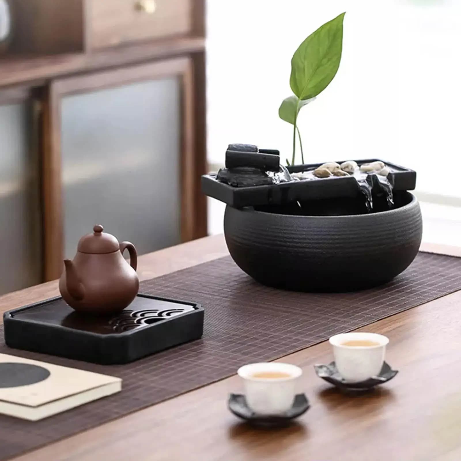 Fontana da tavolo Vaso a cascata per interni Caratteristica dell'acqua Alimentato tramite USB