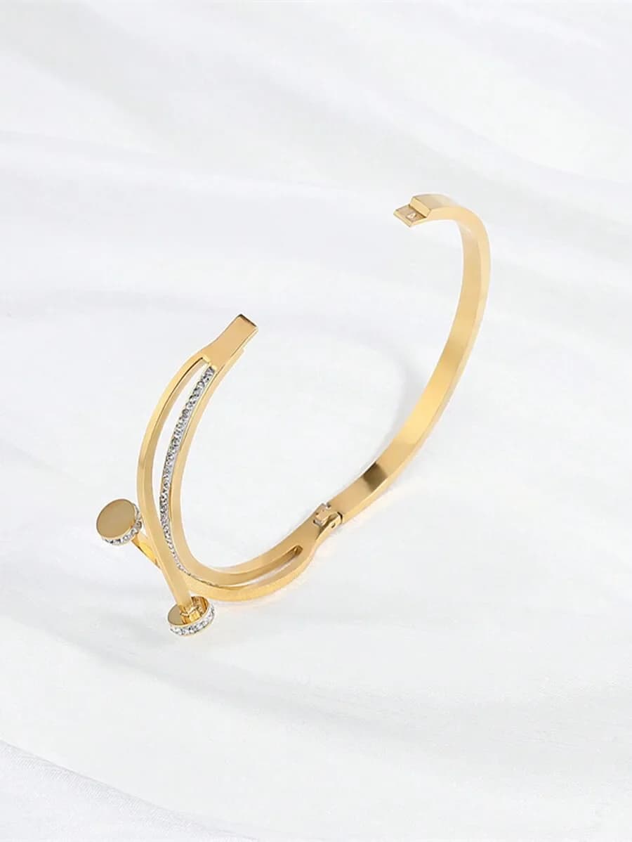 Bracciale a polsino con design a forma di unghia in stile francese con strass in acciaio inossidabile per l'uso quotidiano