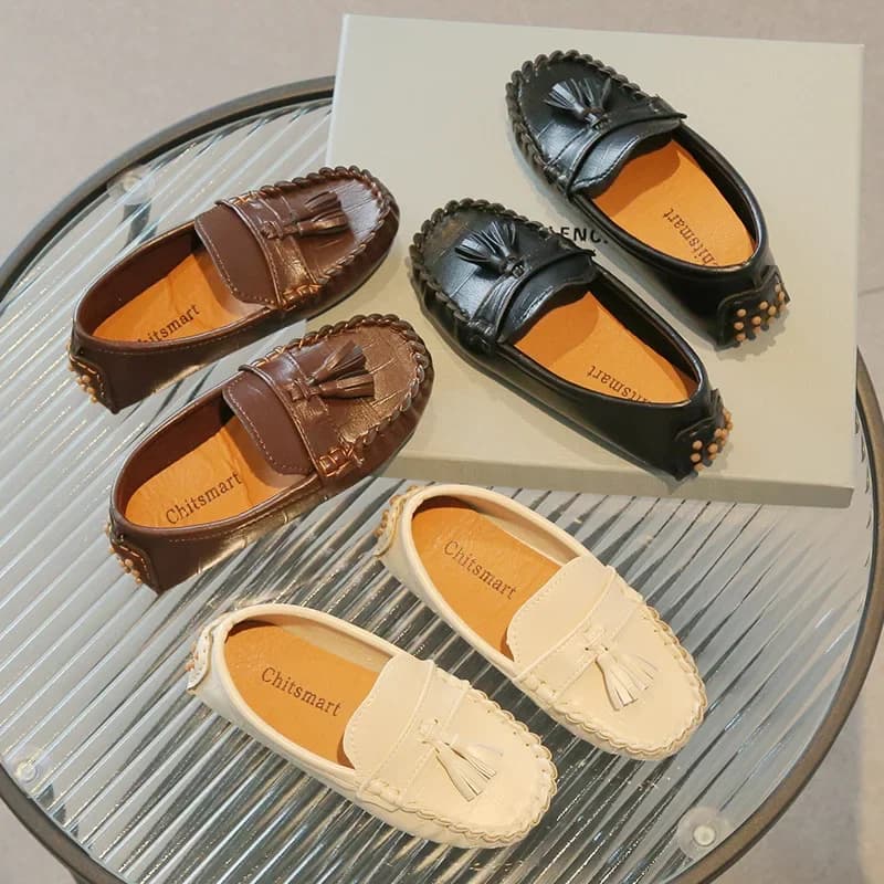 Bambini Mocassino Scarpe Ragazzi Appartamenti Mocassini Nappe antiscivolo Carino Bambini Casual Scarpe in pelle Morbido Slip-on Pieghettato Colore solido 2023