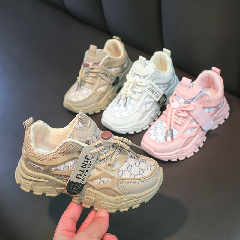 Scarpe sportive alla moda per bambini Four Seasons Scarpe da corsa per bambini traspiranti per il tempo libero Scarpe da ginnastica leggere per bambini