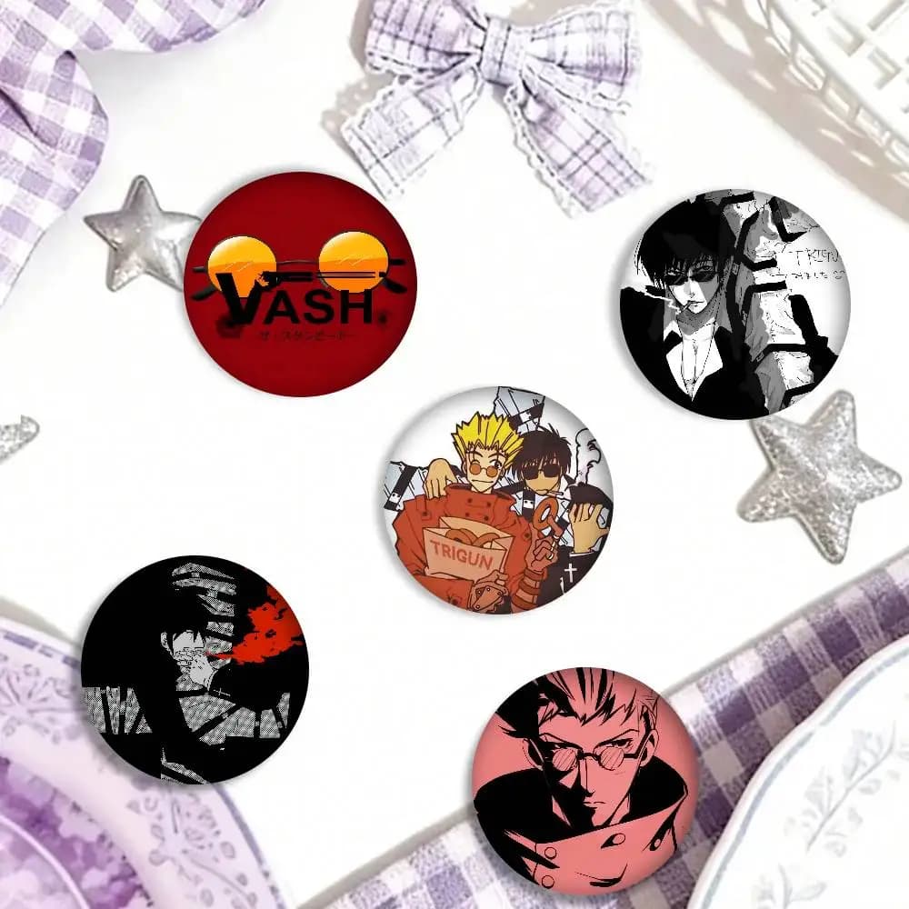 Spilla Anime T-Trigun-N a scatto, distintivo simpatico a tema cartone animato, accessorio regalo per giacca e jeans