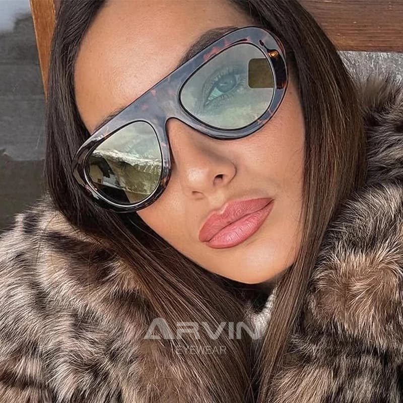 New Women's Fashion Irregular Square Sunglasses Personalized Retro Trend Instagram Outdoor Cycling Photography Sunglasses Men's