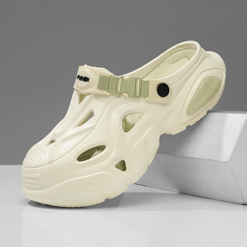 Nuovi Zoccoli Estivi da Uomo 2026 con Suola Spessa, Scarpe da Guida 2-in-1 alla Moda e Versatili, Sandali da Spiaggia Leggeri con Punta Chiusa in EVA