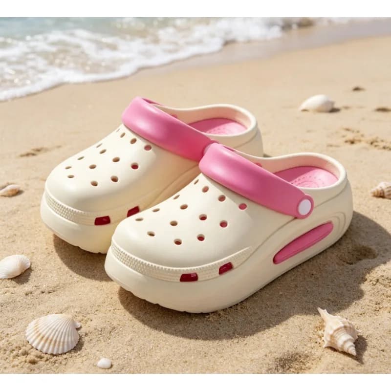 Summer Outdoor Breathable Hole Shoes, Cute EVA Soft-soled Waterproof and Wear-resistant Women's Shoes
