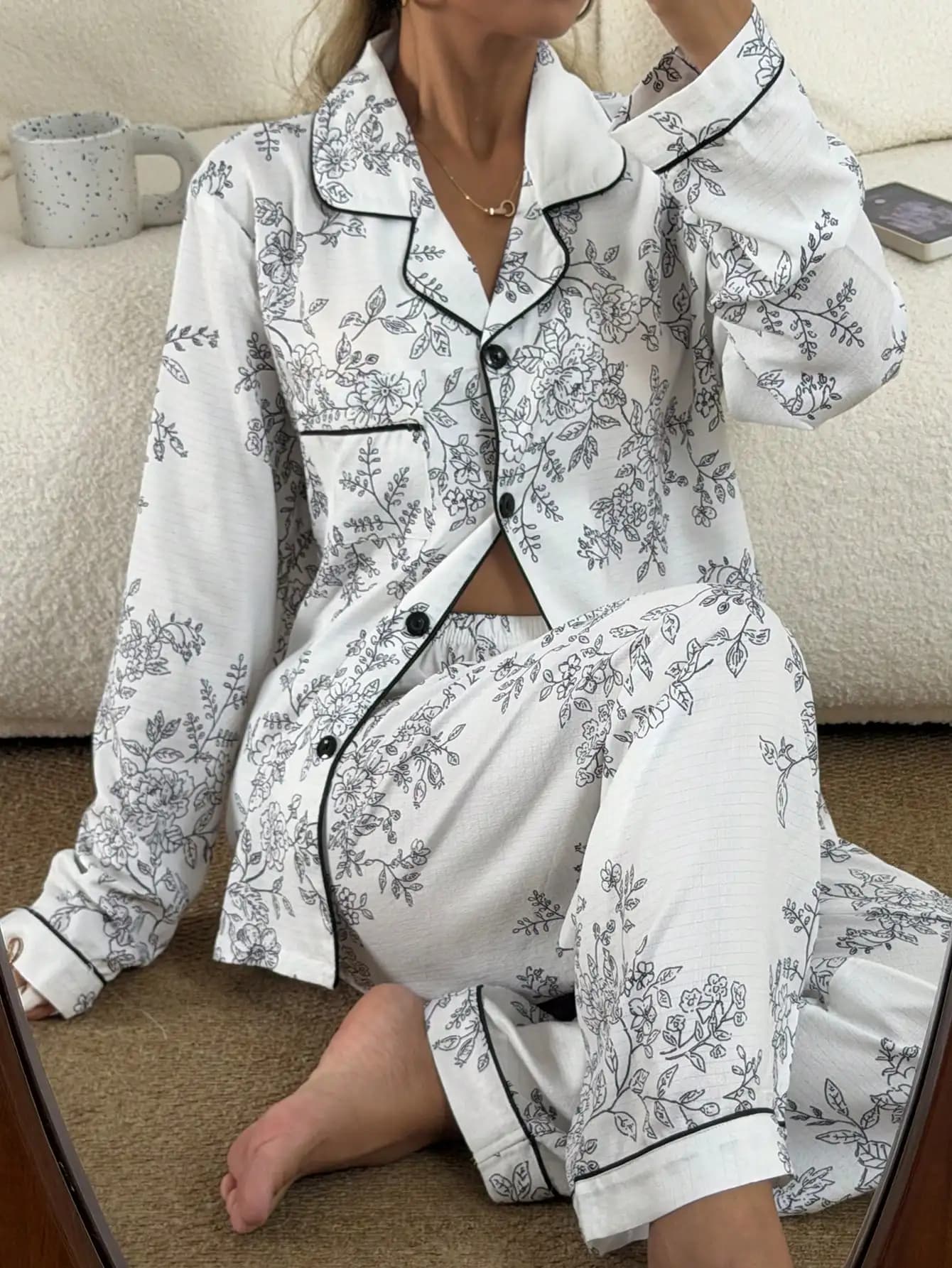 Pigiama da donna a maniche lunghe con stampa floreale increspata a bolle Set pigiama da donna in seta da 2 pezzi