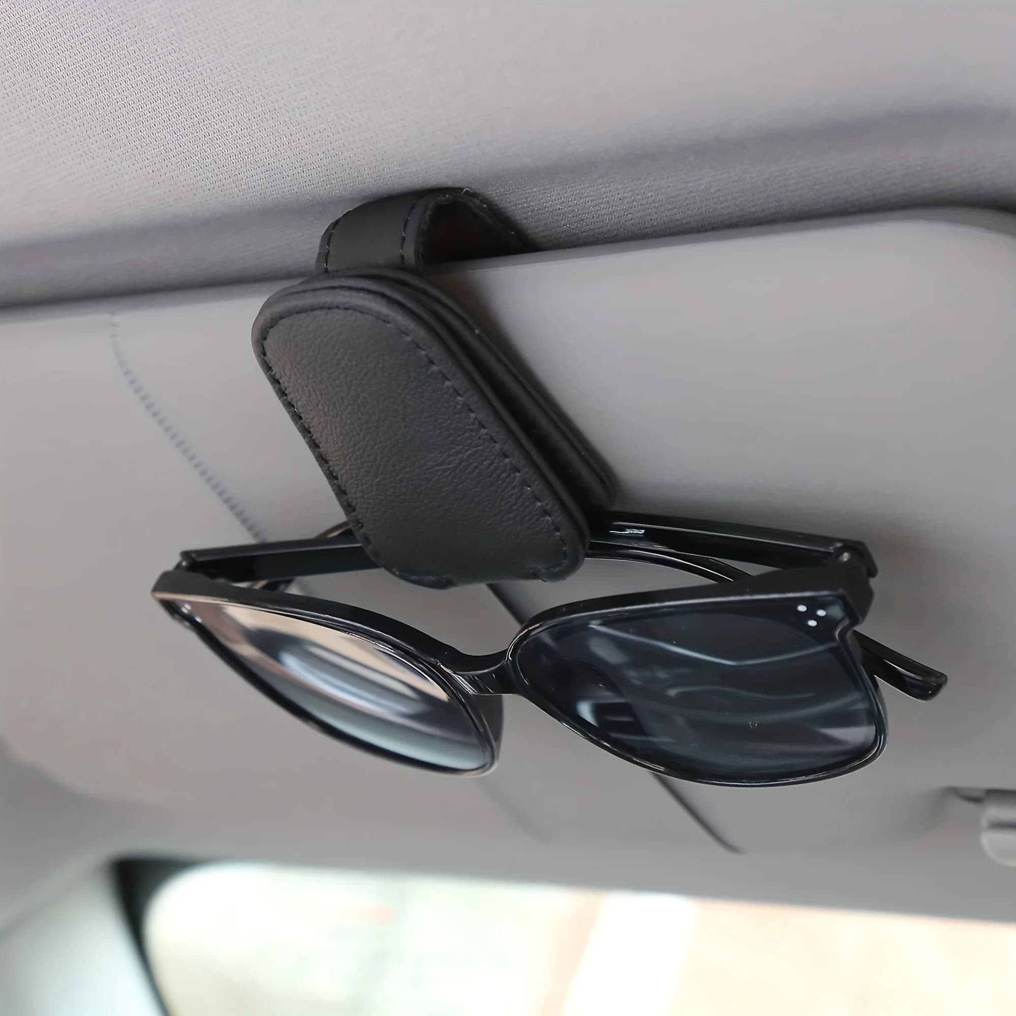 Porta occhiali da sole per auto Clip magnetica per occhiali da sole in vera pelle PU per clip per gancio per occhiali per visiera per auto