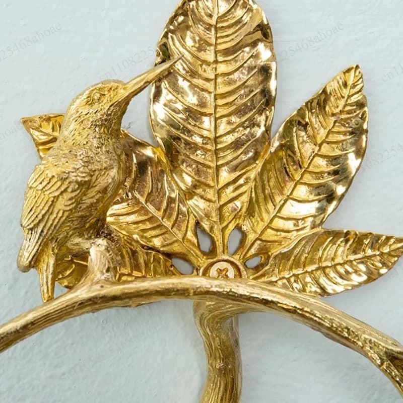 Retro Brass Bird Shaped Towel Ring Perforated Wall Mount Towel Holder Luxury Light Bathroom Storage Rack Decorative Accessory