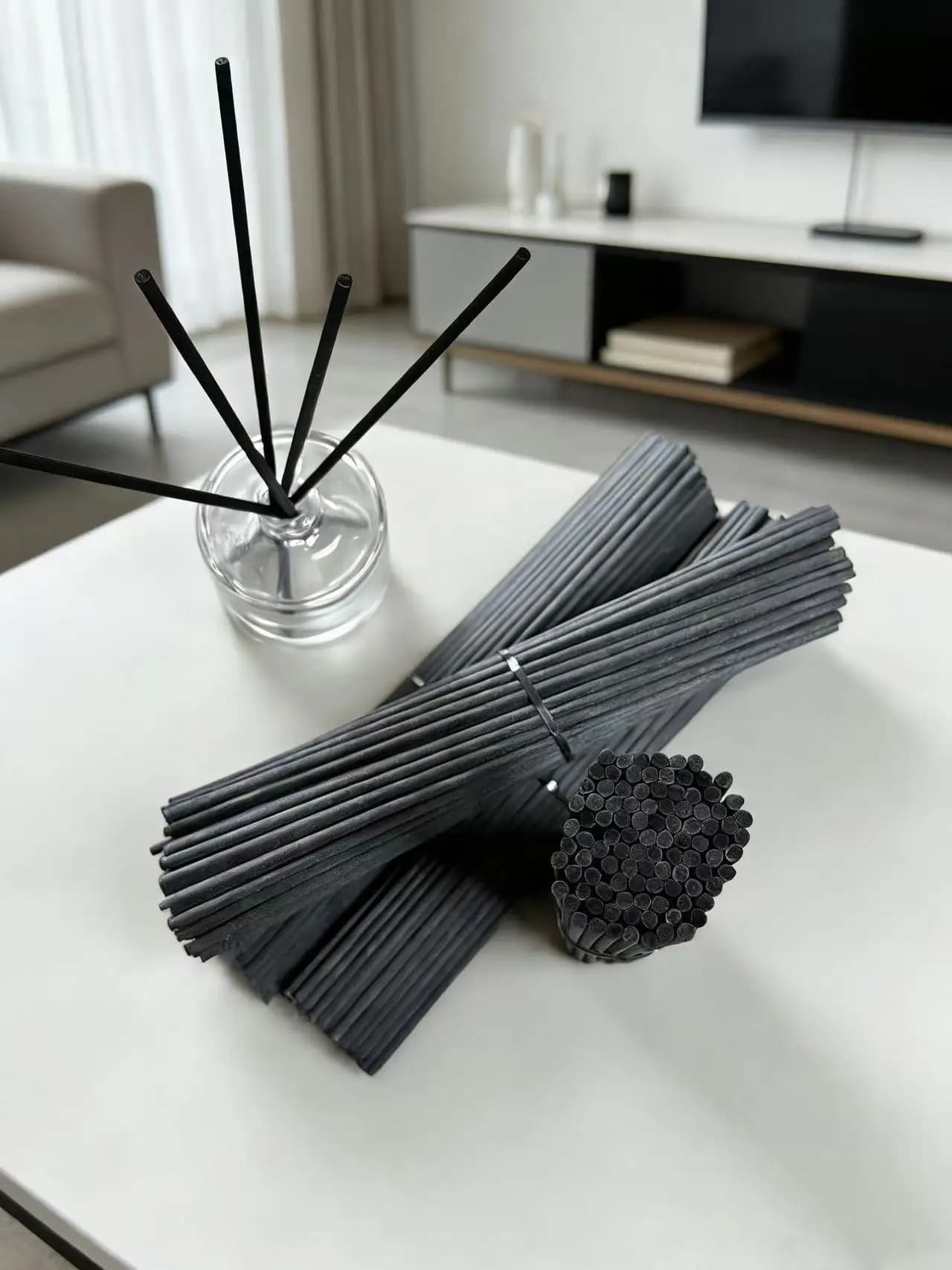 Bastoncini Diffusori in Fibra Nera da 4MM XL40/35/30/25CM per Decorazione Casa, Aromaterapia, Diffusione di Oli Essenziali