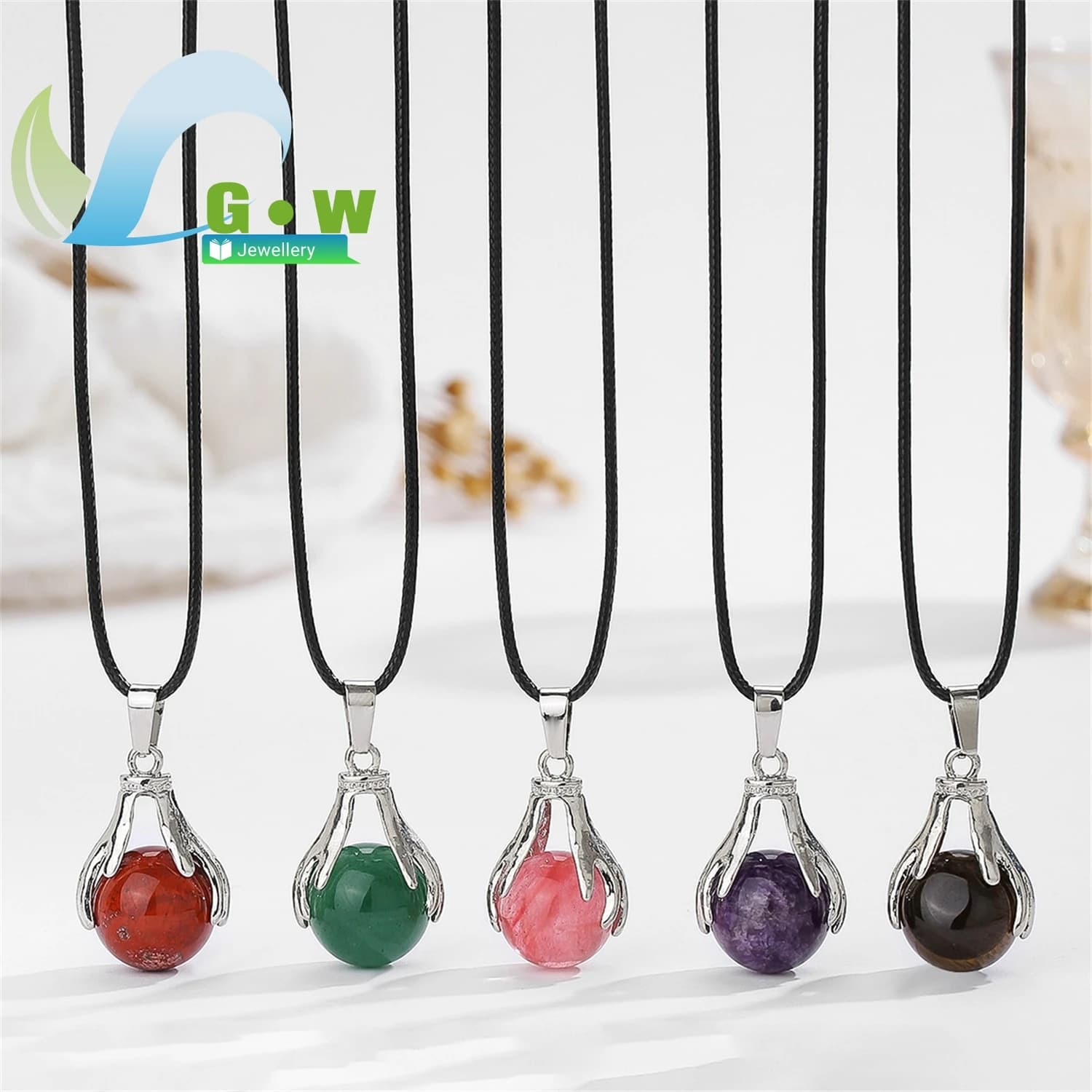 Collana di perline con tenuta a mano Ciondolo in cristallo di quarzo rosa naturale Piccola sfera con castone Impostazione di gioielli Fornitura all'ingrosso