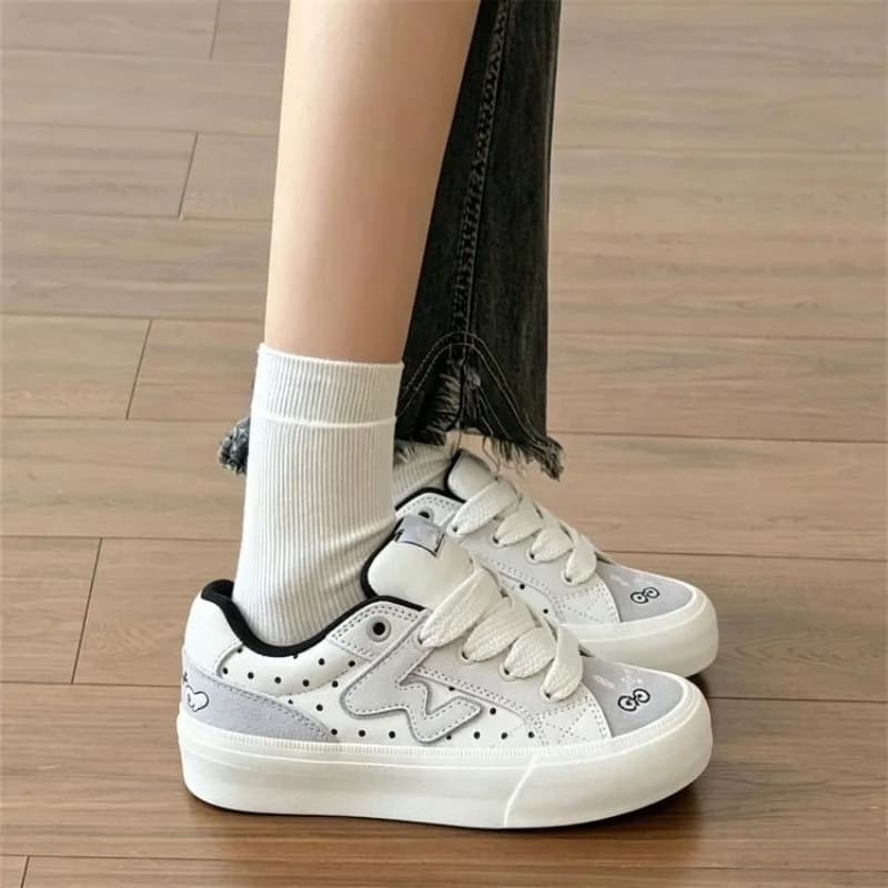 Women Polka Dot Bunny Skate Shoes, Retro Patchwork Thick Sole CasualSneakers, Cute Star Low Top Walking Board Shoes for Students