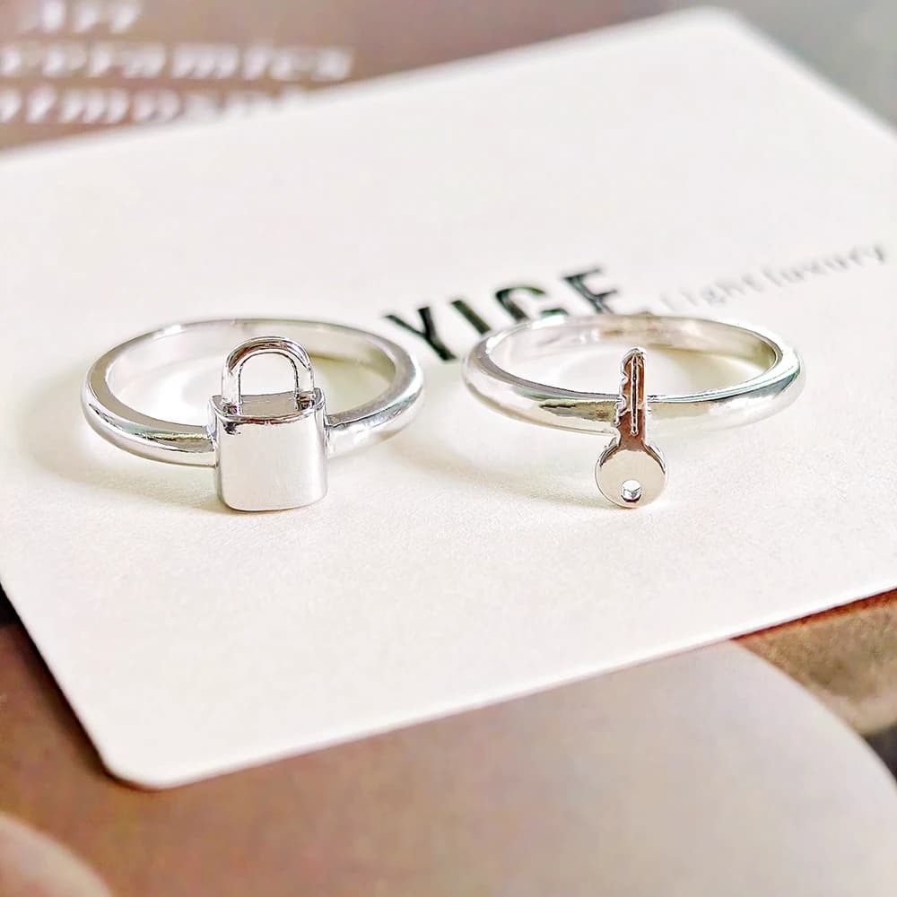 2 PZ PER COPIA Chiave di moda Colore argento Anello carino per gli amanti delle ragazze Amore Regalo di San Valentino Gioielli Vendita all'ingrosso R6041-R6042