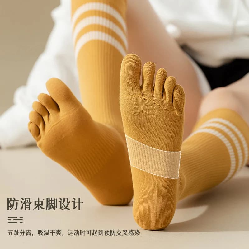 Women sports socks for gym, yoga, fitness, comfortable elastic socks in racing fabric, jump rope, high socks, Pilates, training, breathable socks
