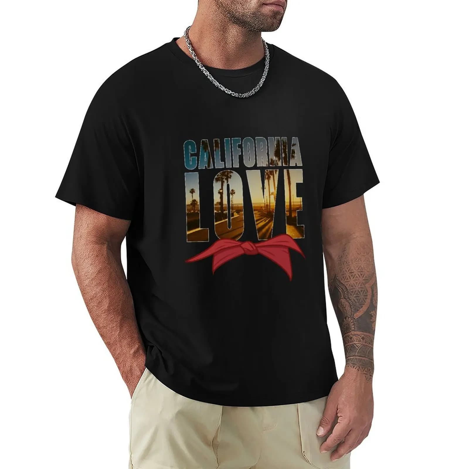California Love- Tupac Classic Hip-Hop (COLOR) T-shirt con grafica originale