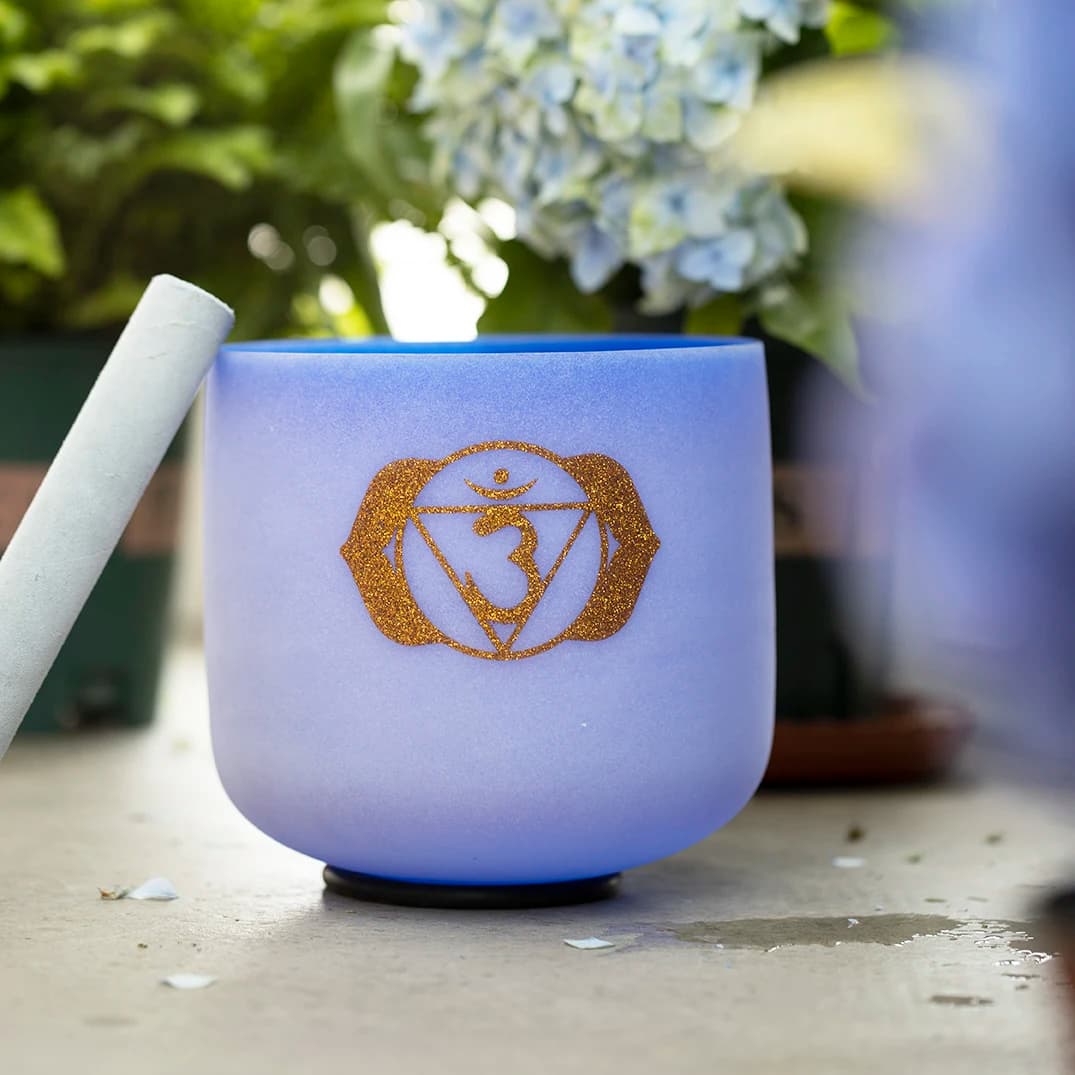 Hye-eun 7 inch A Note Third-eye Chakra Crystal Singing Bowl Sound Bath Meditation Bowls for Cleansing Stress Relief