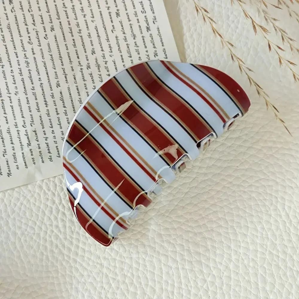 New Stripe Design Acetate Hair Claw Strong Hold Semicircle Hair Clip Minimalist Elegant Shark Clip Back-Head Updos