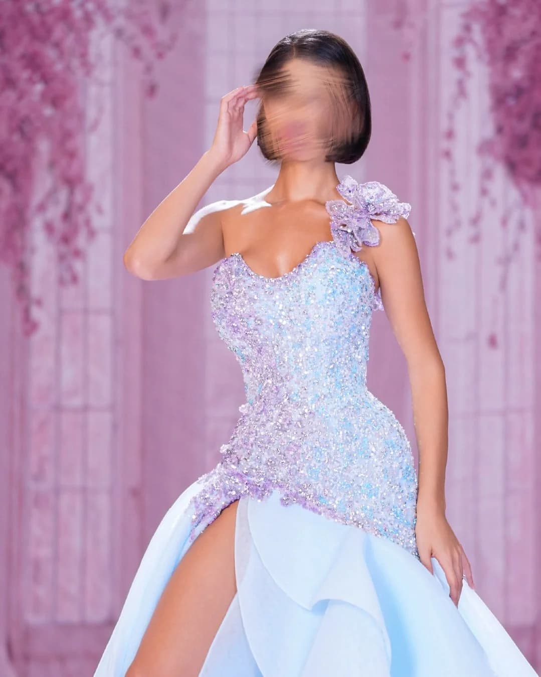Aenyrst Abiti da sposa senza maniche da principessa di lusso in cristallo monospalla personalizzati con lunghezza al pavimento, abito da ballo con spacco laterale e strass