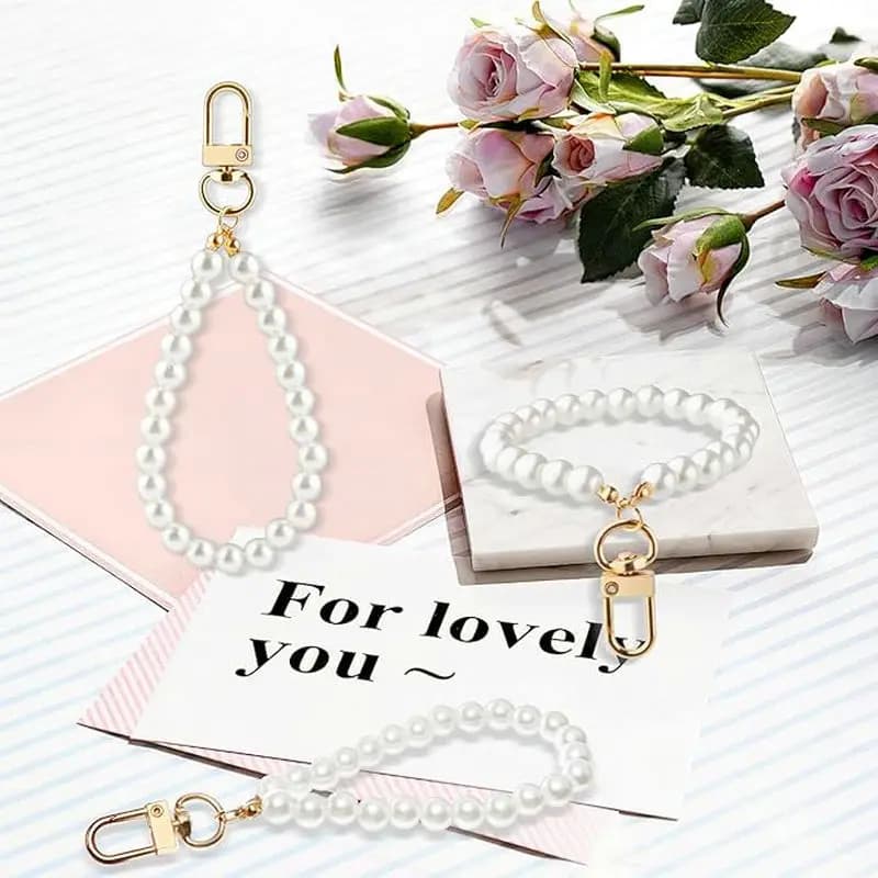 Keychain straps with beads Chain of artificial pearls Keychain Wrist strap Accessories Decoration for women and girls