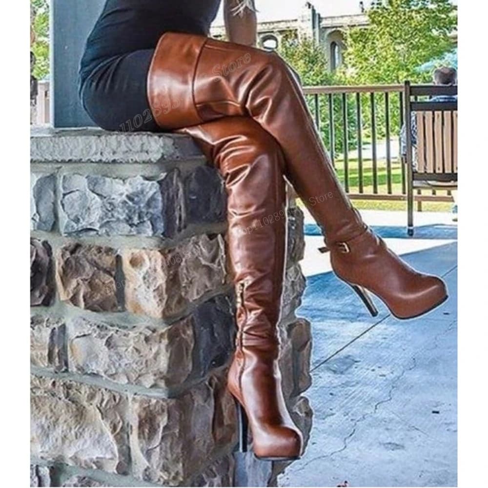 Stivali sopra il ginocchio con plateau in pelle marrone opaco Cinture con fibbia Tacco alto sottile Scarpe da donna di moda 2024 Zapatos Para Mujere sexy