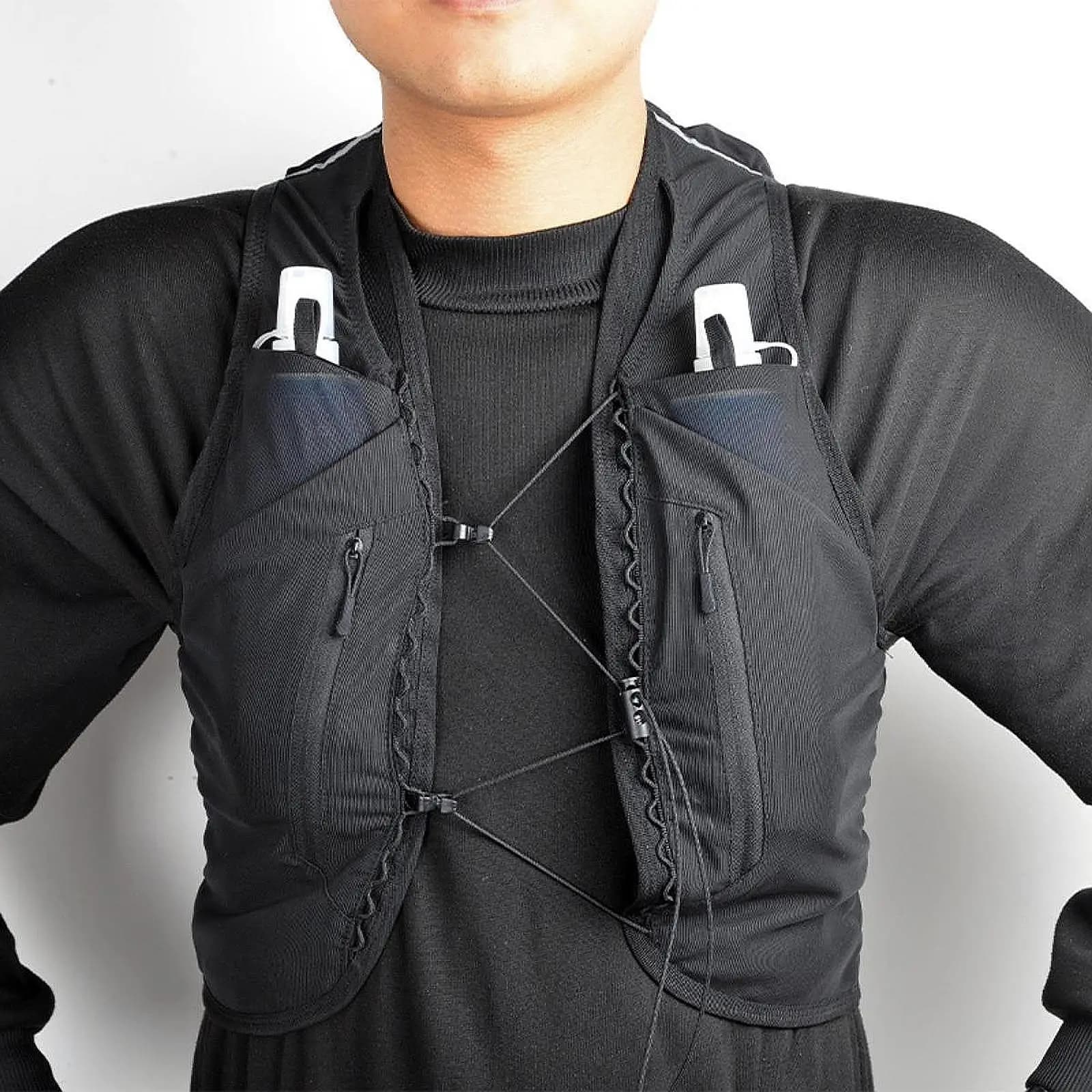 Zaino Idratazione Regolabile da 12L con Tasche Multiple, Attrezzatura Leggera per Corsa, Escursionismo, Campeggio e Ciclismo