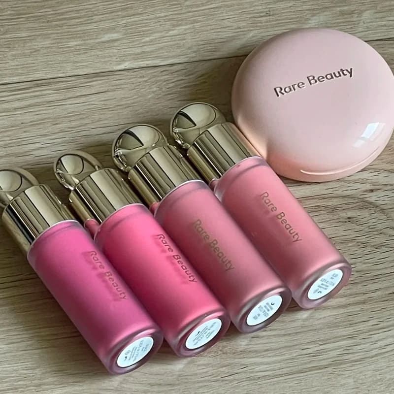 Rare Beauty Bliss Believe Happy Hope Blush Liquido, Rossetto, Idratante, Cosmetici, Illuminante Effetto Luminoso e Setoso, Trucco
