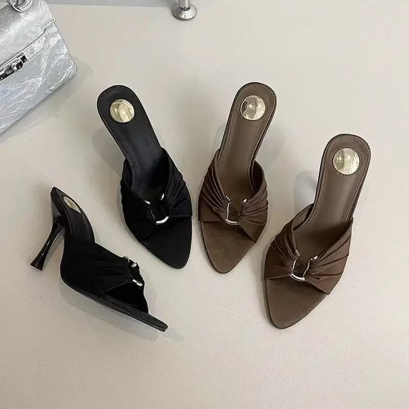 Nuove Ciabatte Estive a Punta Aperta Stile Hepburn con Tacco Sottile, Design Unico, Fibbia in Metallo, Scarpe da Donna alla Moda a Taglio Basso