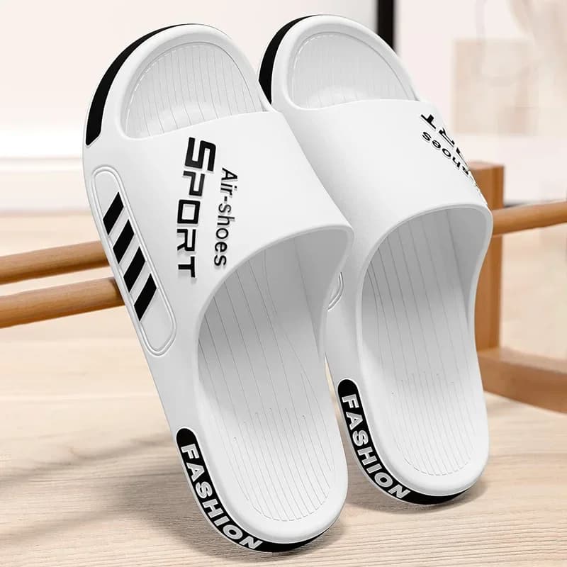 New Arrival Men's Fashionable Summer Slippers PVC Trendy Anti-Slip Wear-Resistant Odor-Control Outdoor Indoor Slippers for Men