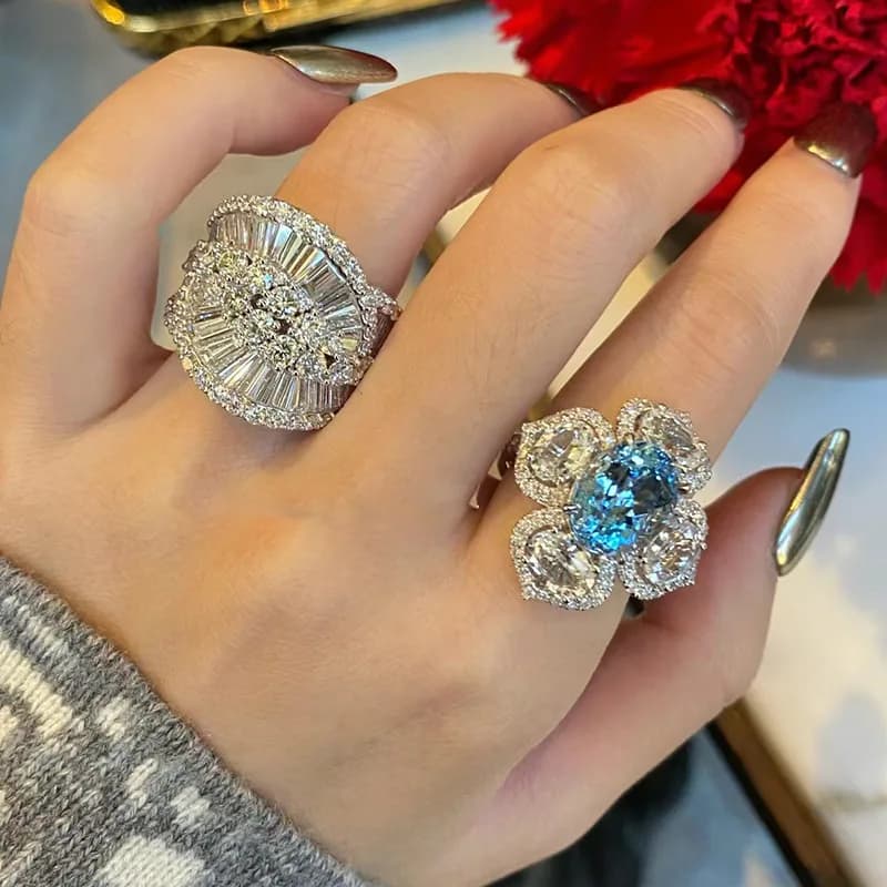 Anelli di zaffiro di fascia alta di lusso leggero originale del designer per le donne gioielli da sposa in argento 925 con squisiti anelli di fiori blu alla moda