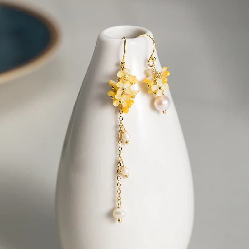 Orecchini lunghi classici ed eleganti, orecchini a bottone in argento Osmanthus con conchiglia a farfalla gialla e ganci per le orecchie Gioielli in argento S925