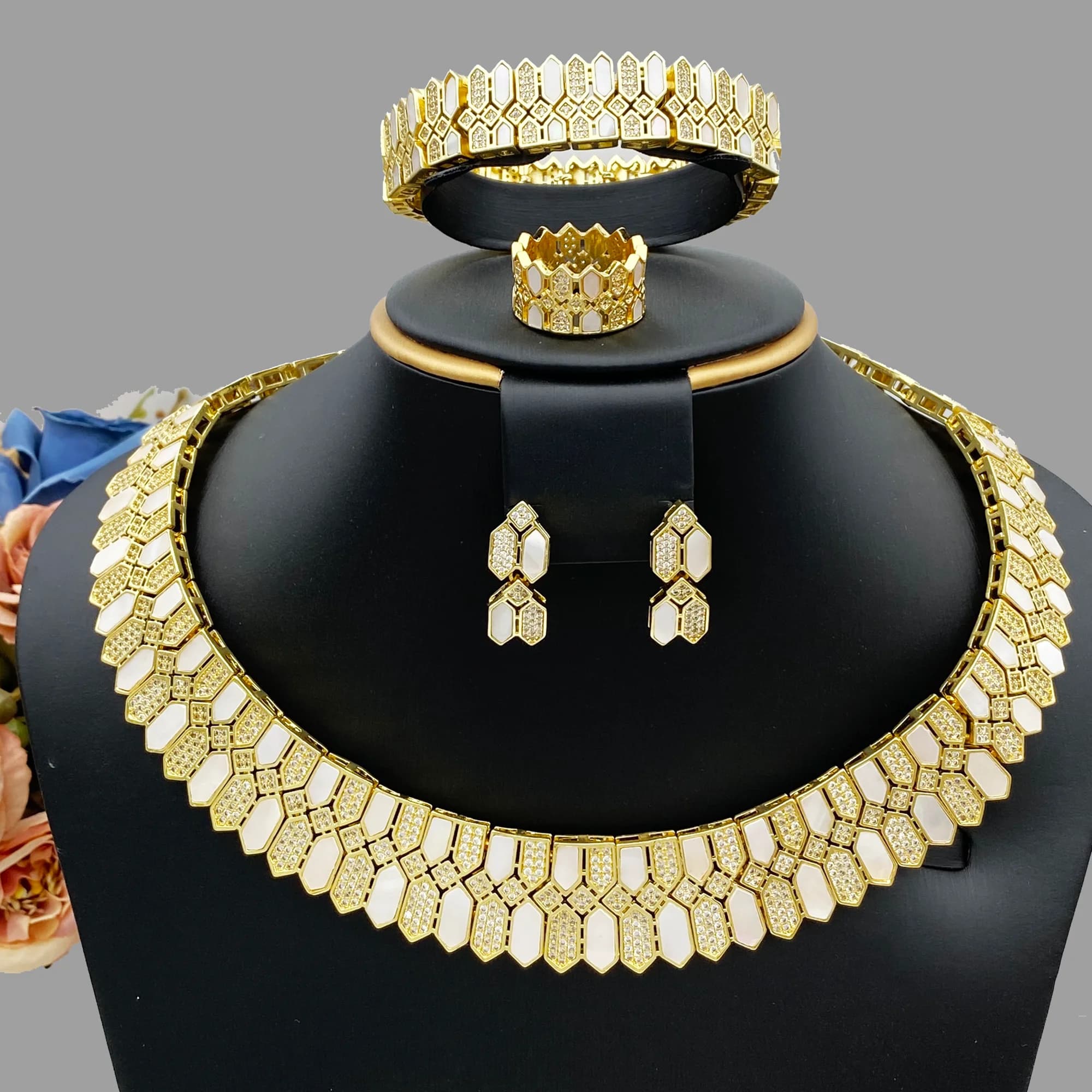 JRH Jewelry Classics Set di collana e orecchini da sposa con zirconi cubici per le donne Combinazione di gioielli da sposa