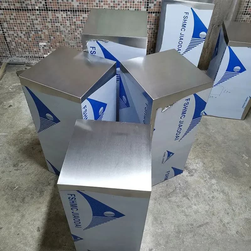 Espositore quadrato in acciaio inossidabile spazzolato argento per negozio di abbigliamento, tavolo da flusso, vetrina, scarpe e cappelli, tavolo da vaso di fiori