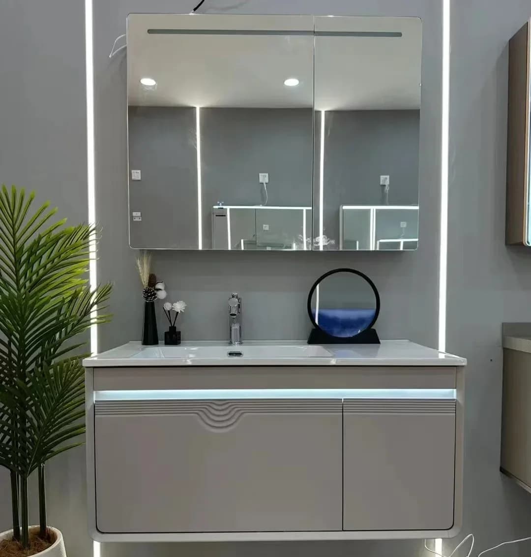 z 2023 Nuovo design moderno in compensato a parete per bagno, mobiletto da bagno, set di mobili con specchio a LED