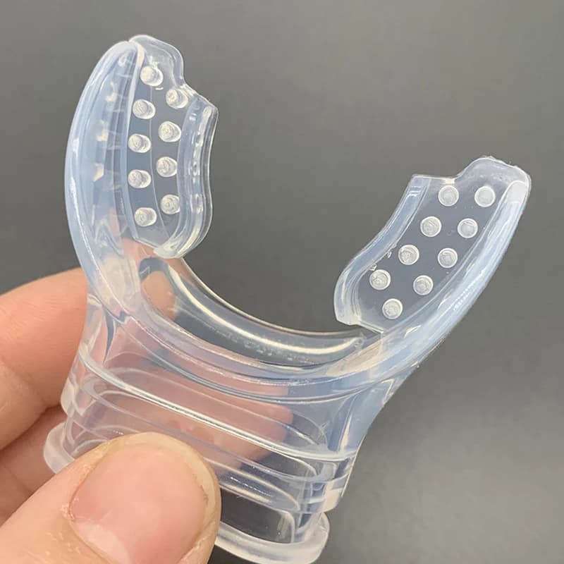 Snorkeling for scuba diving and Snorkeling for scuba diving in Silicone transparent mouth regulator for Snorkeling