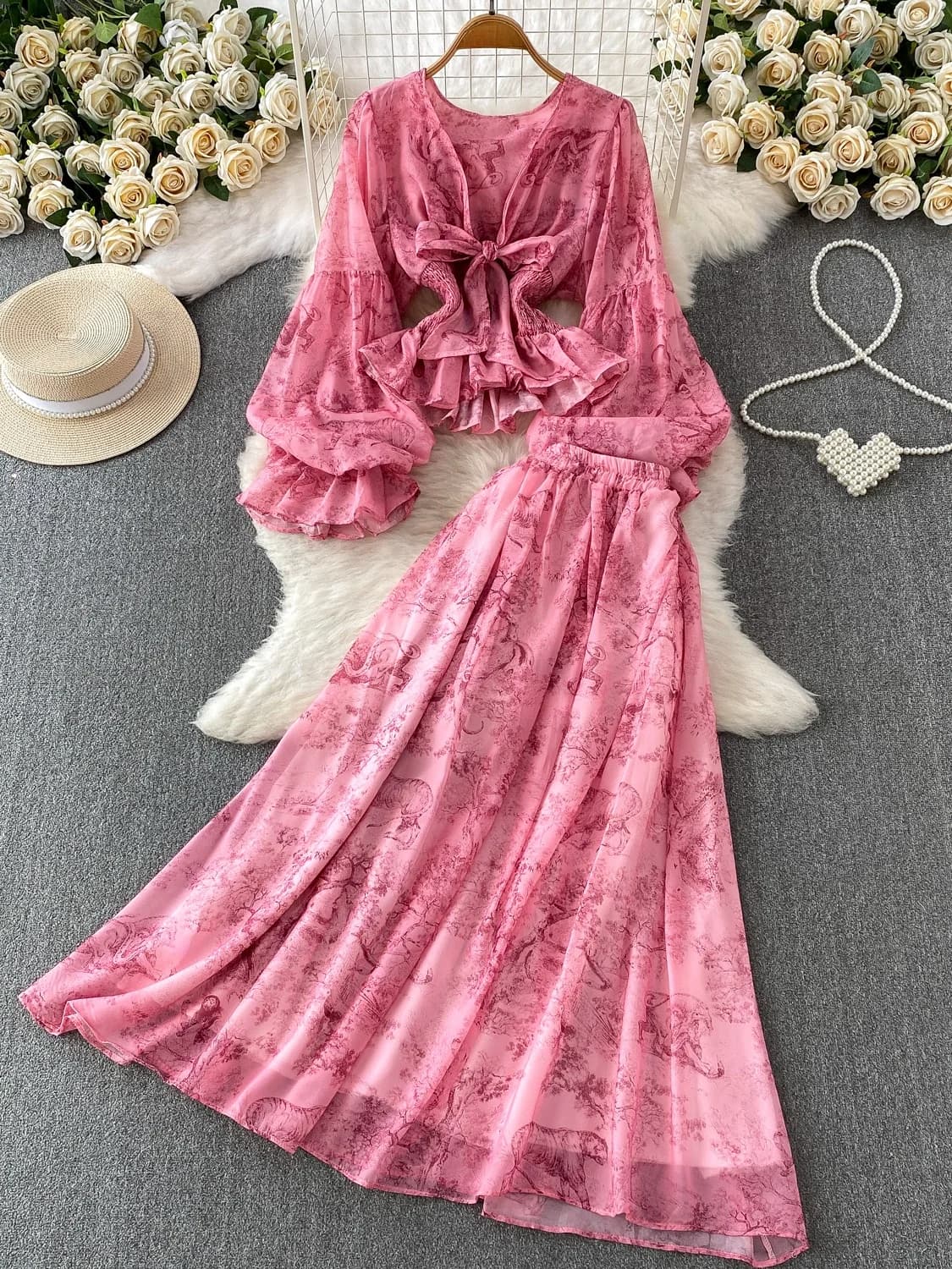 Elegante Completo Due Pezzi: Camicia con Scollo a V e Maniche Lunghe, Vestito Lungo con Stampa Floreale, Cintura Modellante, Stile da Lavoro, Vita Alta, Maniche a Lanterna
